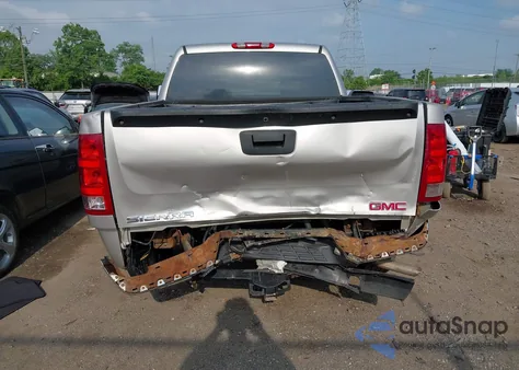 2007 GMC Sierra 1500 Sl z USA, uszkodzony, nr VIN 2GTEC13C571733569